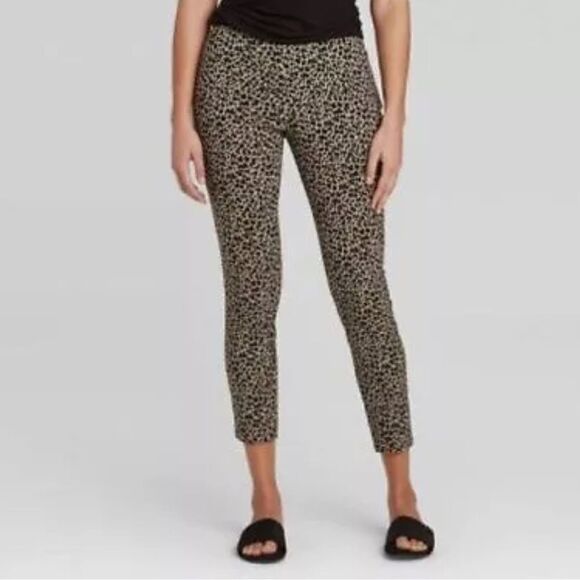 A New Day Cheetah Print Ankle Length Pants(Size 8) - Picture 1 of 9